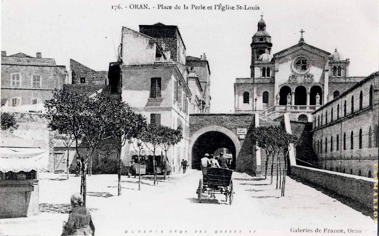 MB h- 011- eglise St-Louis et place de la perle.jpg